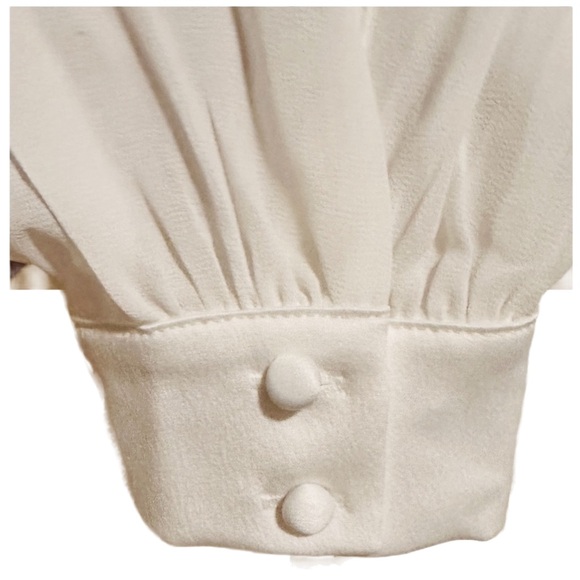 NWT Ivory Camila Coelho Designer Ida Blouse Top🤍SZ Medium💰Retail $158 BEAUTIFUL - Picture 4 of 11